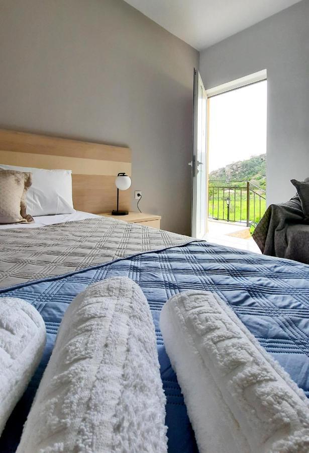 Studio 35sqm in Soúgia Esterno foto
